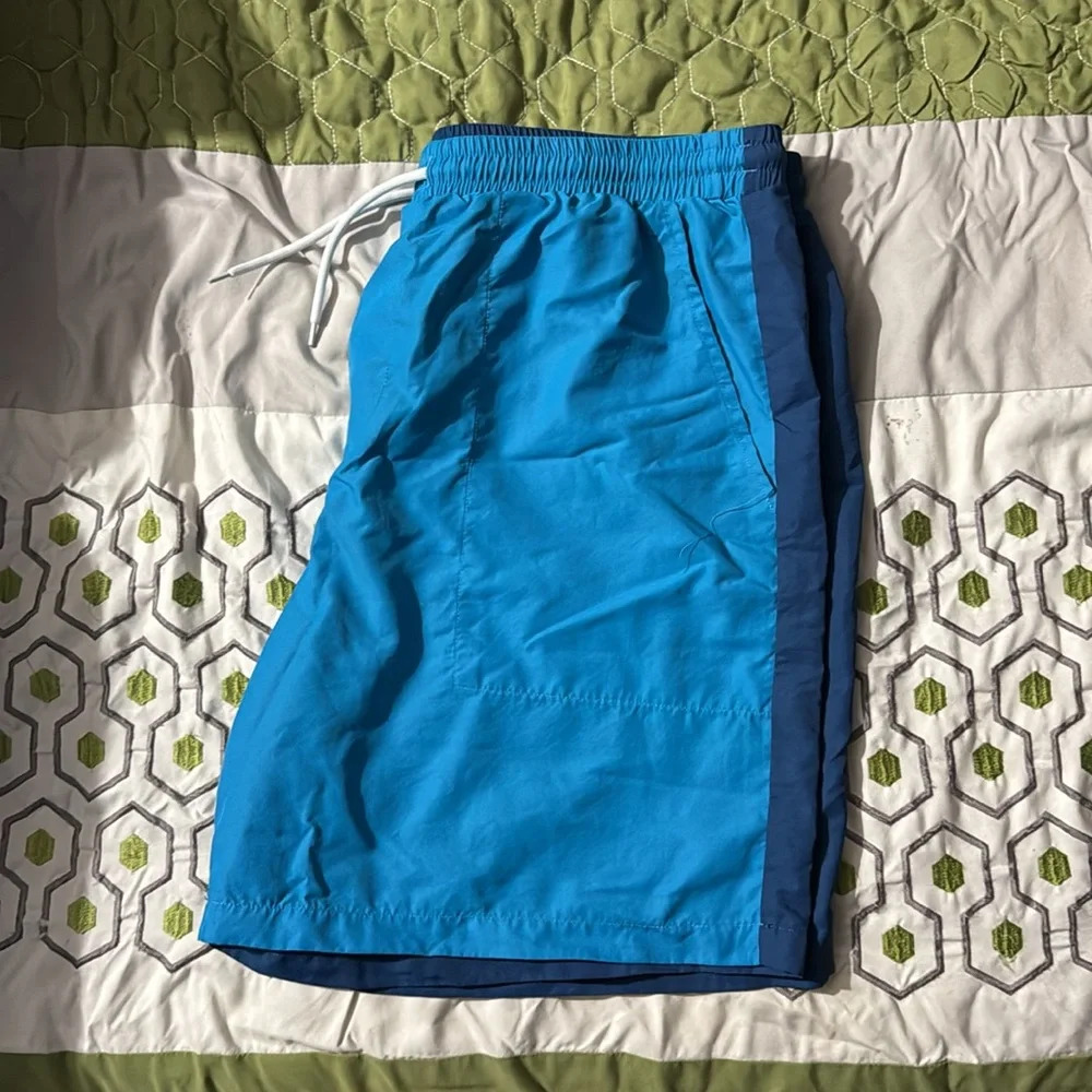 NWT Men Shorts - Picture 3 of 3